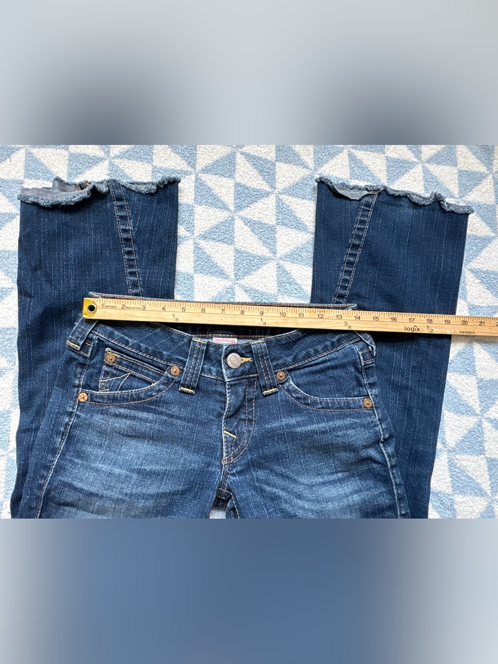 True Religion - Picture 5 of 7